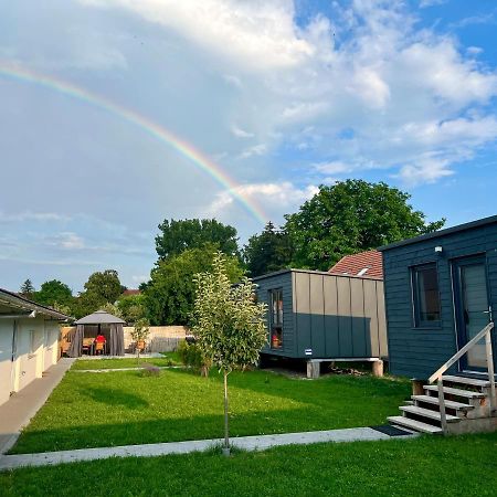 Pixel - Tiny Campus Villa Tirgu Secuiesc Luaran gambar