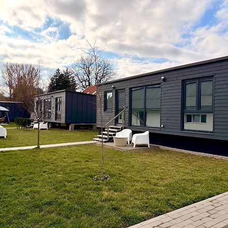 Pixel - Tiny Campus Villa Tirgu Secuiesc Luaran gambar