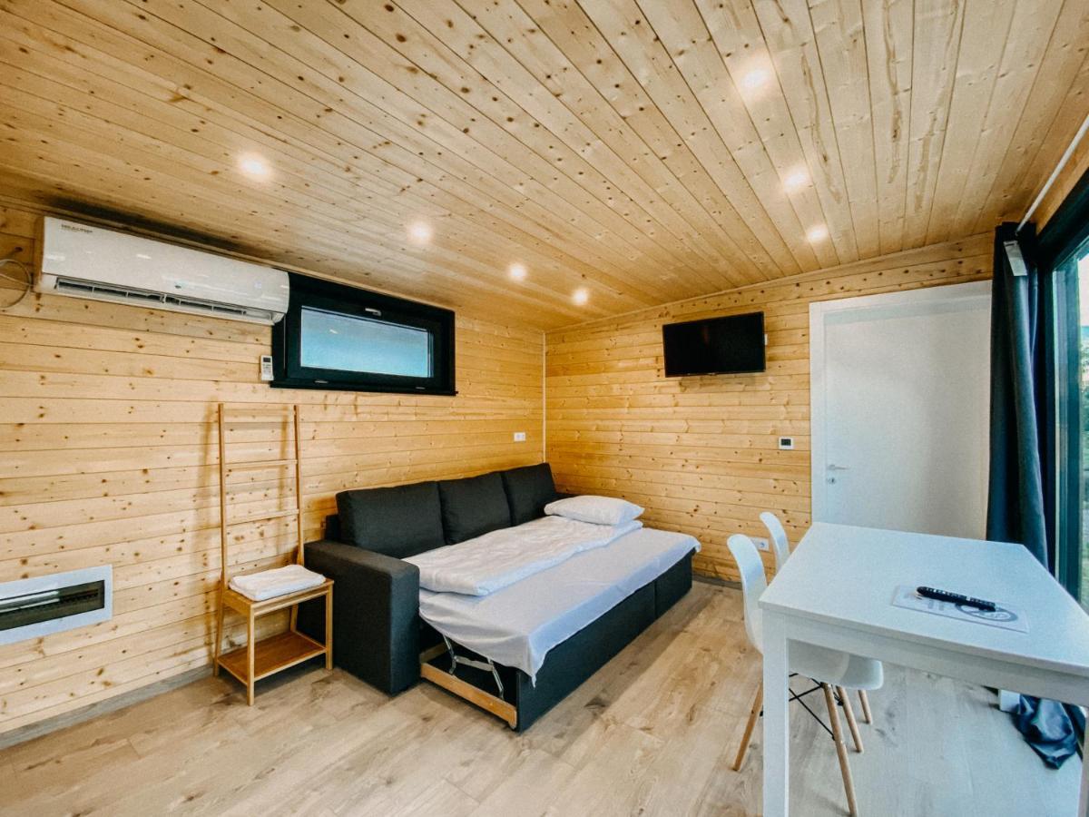 Pixel - Tiny Campus Villa Tirgu Secuiesc Luaran gambar