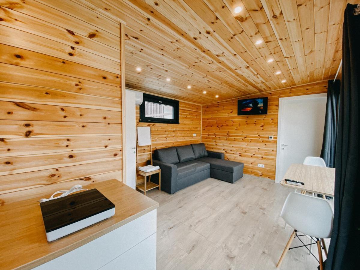 Pixel - Tiny Campus Villa Tirgu Secuiesc Luaran gambar
