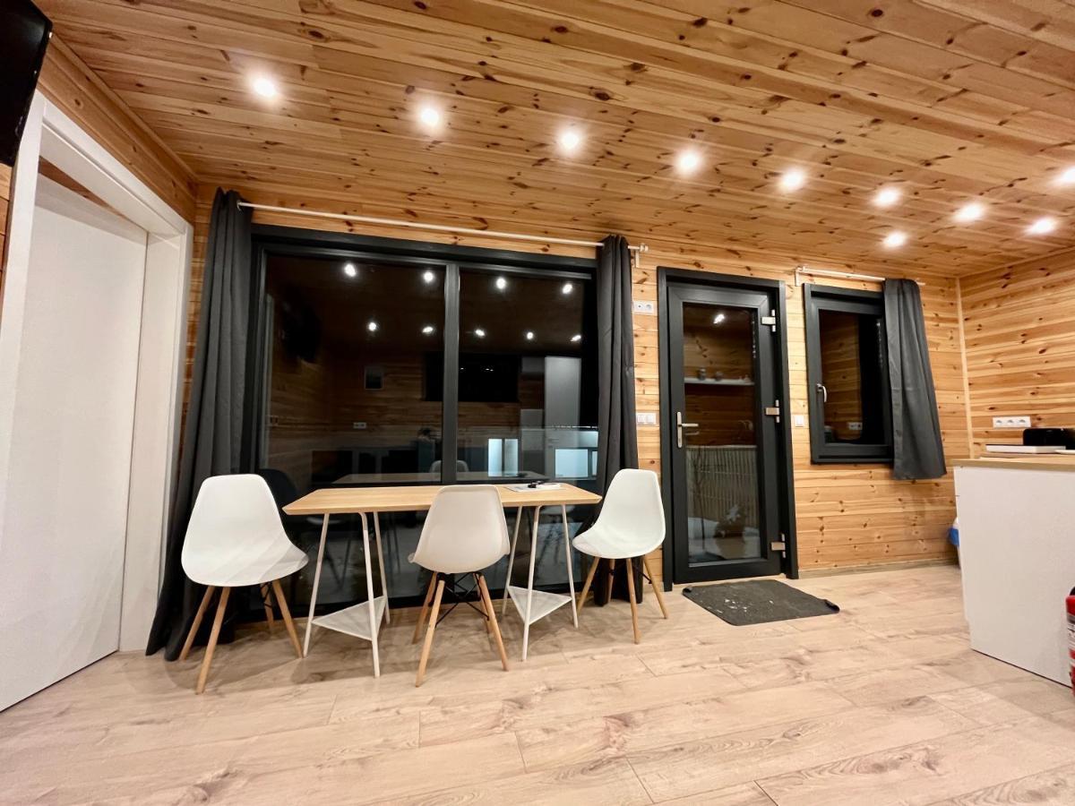 Pixel - Tiny Campus Villa Tirgu Secuiesc Luaran gambar