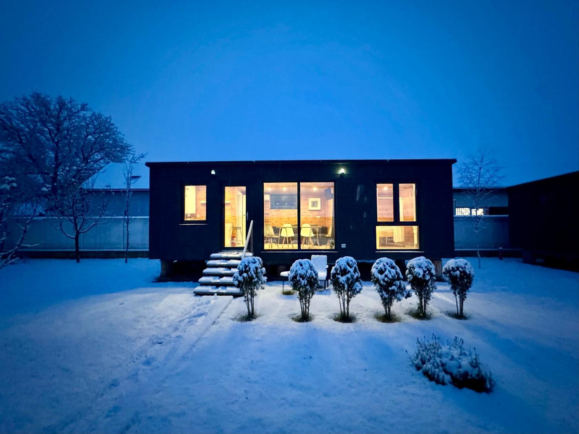 Pixel - Tiny Campus Villa Tirgu Secuiesc Luaran gambar