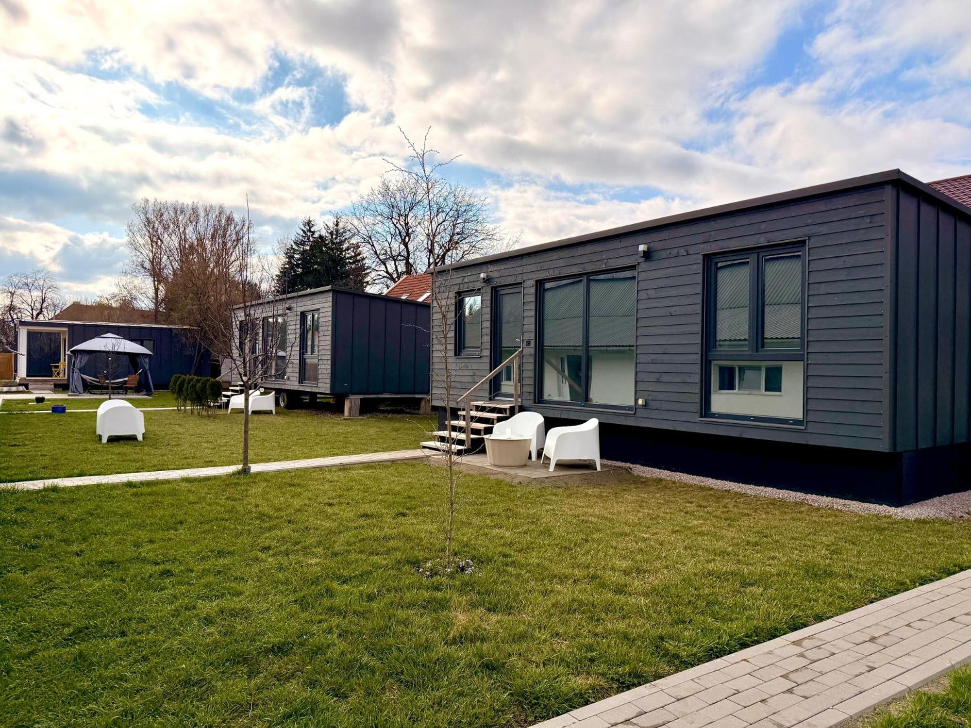 Pixel - Tiny Campus Villa Tirgu Secuiesc Luaran gambar